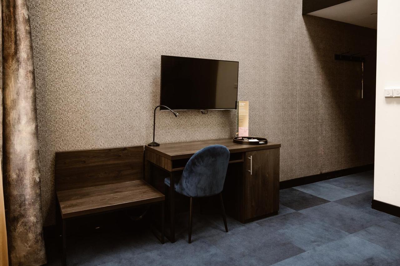 Hotel Amerika โฮกฟานโฮล็อง ภายนอก รูปภาพ